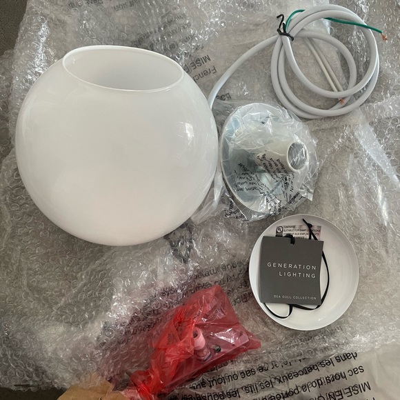 🩵Sea Gull Lighting 6018-15 Leo - Hanging Globe One-Light Pendant, White Finish - Picture 2 of 5